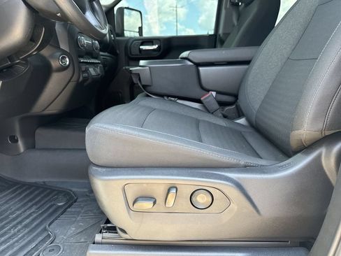 Used 2026 Chevrolet Silverado 2500 Custom w/ Custom Convenience Package AWD/4WD image 22