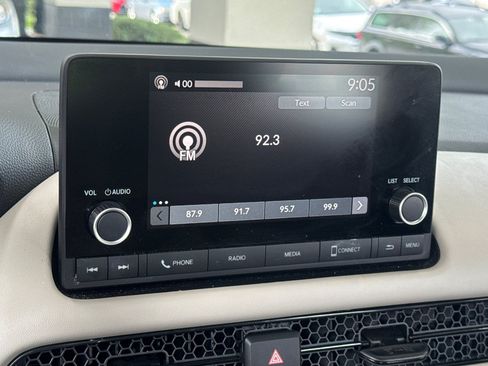 Used 2024 Honda HR-V LX image 21