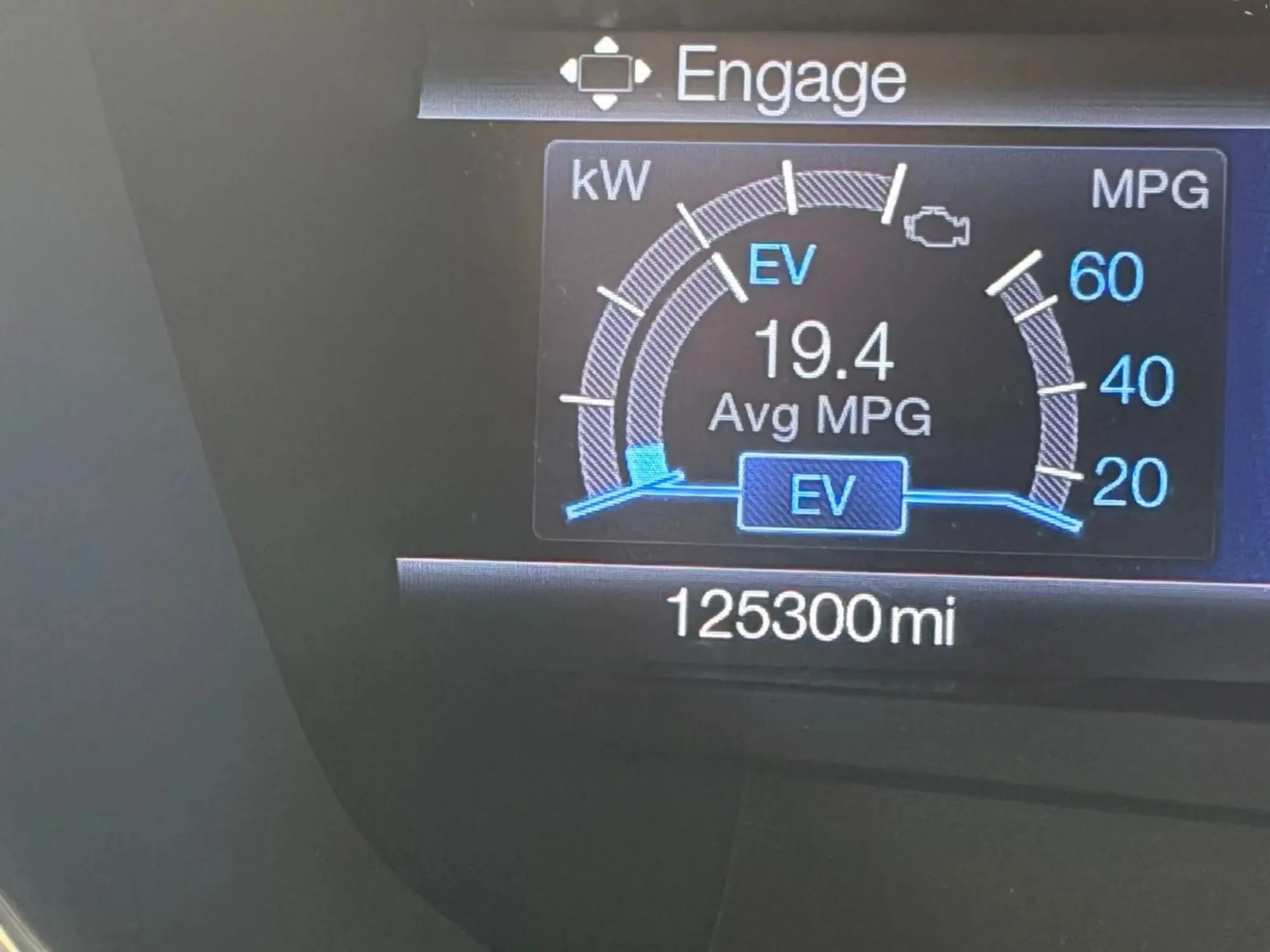 Used 2020 Ford Fusion SE FWD image 13