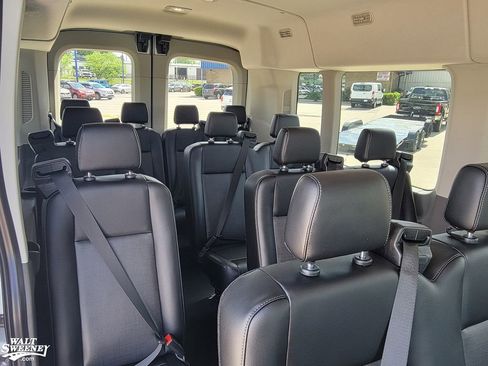 Used 2024 Ford Transit 350 XL RWD image 7