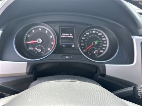 Used 2021 Volkswagen Atlas Cross Sport SE w/ Panoramic Sunroof Package image 23