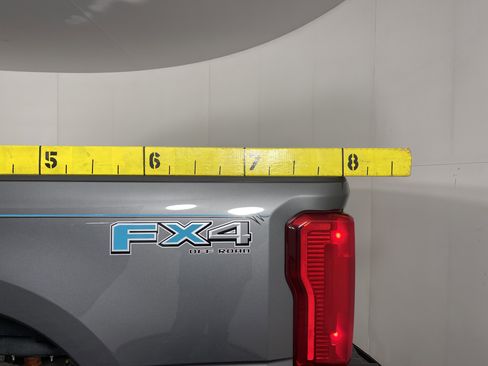 Used 2025 Ford F350 XLT w/ FX4 Off-Road Package image 8