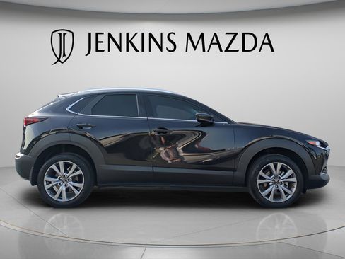 Used 2022 MAZDA CX-30 AWD 2.5 S w/ Preferred Package image 2