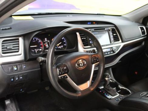 Used 2016 Toyota Highlander Limited AWD/4WD image 14