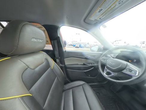 Used 2024 Chevrolet Trax ACTIV image 26