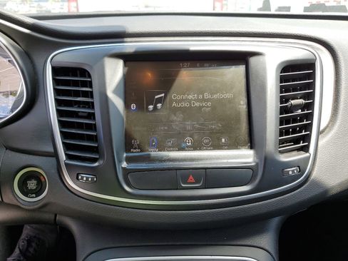 Used 2016 Chrysler 200 Limited image 10