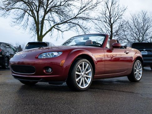 Used 2008 MAZDA MX-5 Miata Grand Touring w/ Premium Pkg image 6