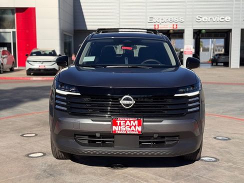 New 2026 Nissan Kicks SV image 3