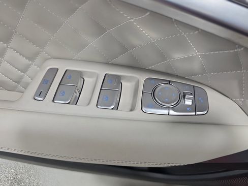 Used 2022 Genesis G70 3.3T w/ Sport Prestige Package image 26