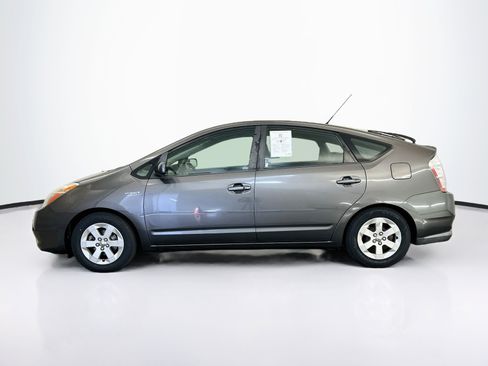 Used 2007 Toyota Prius w/ Pkg 2 FWD image 4