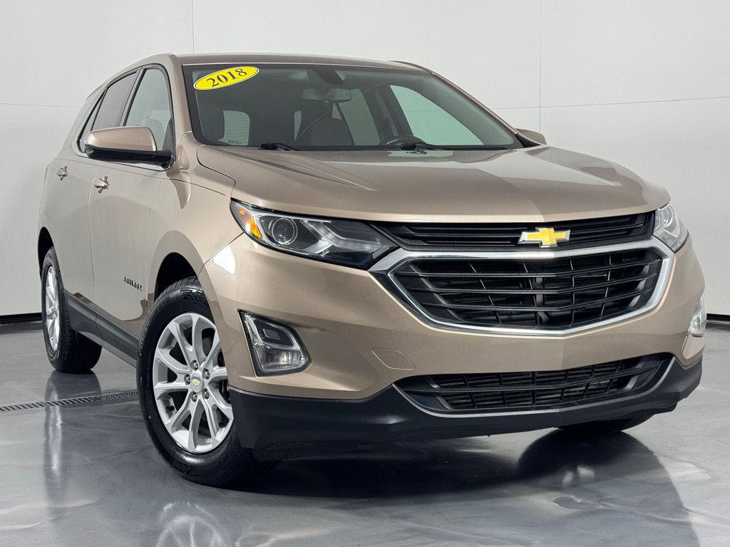 Used 2018 Chevrolet Equinox LT FWD image 2