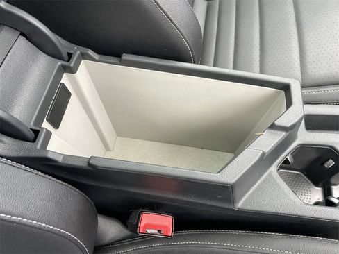 Used 2021 Volkswagen Jetta SE image 30