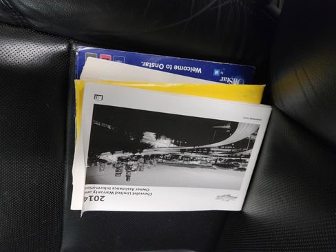 Used 2014 Chevrolet Suburban LTZ image 32