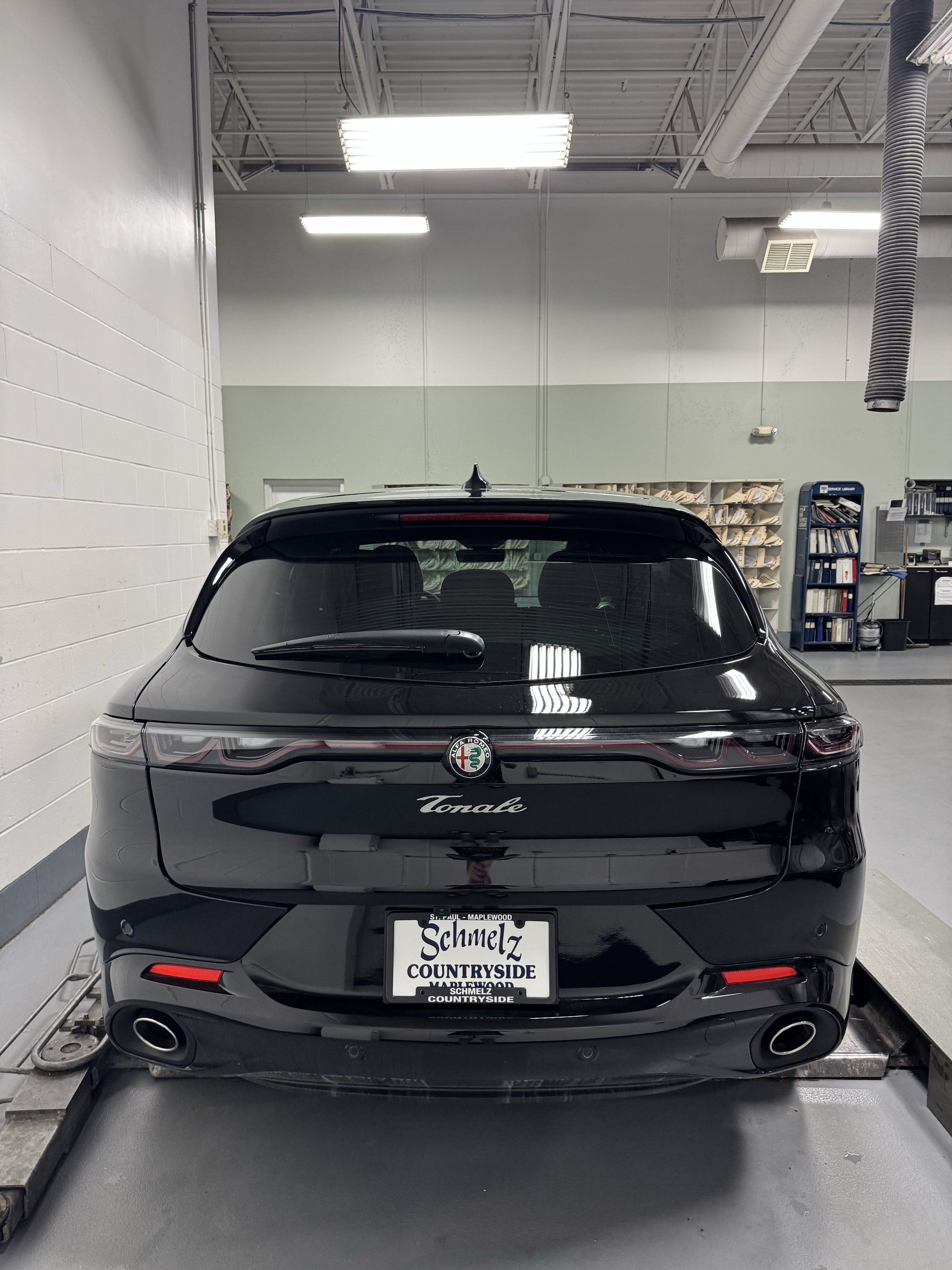 New 2025 Alfa Romeo Tonale AWD/4WD image 3