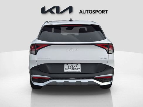 Certified 2023 Kia Sportage EX image 9