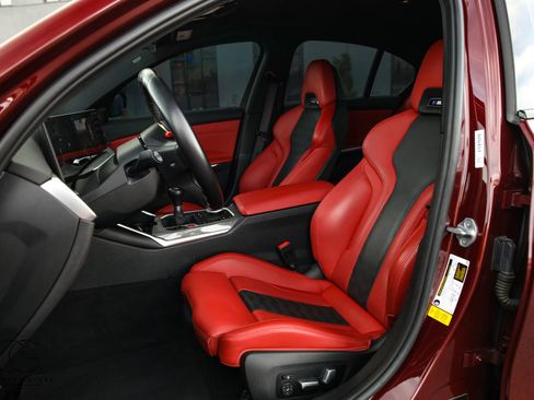 Used 2023 BMW M3 Sedan w/ Executive Package image 28