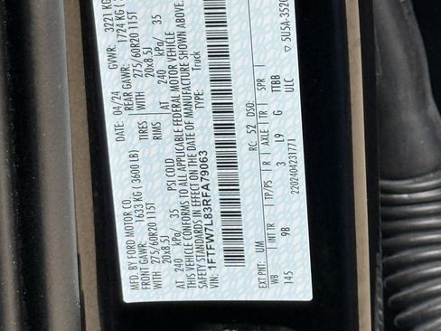 Certified 2024 Ford F150 Platinum w/ FX4 Off-Road Package AWD/4WD image 28