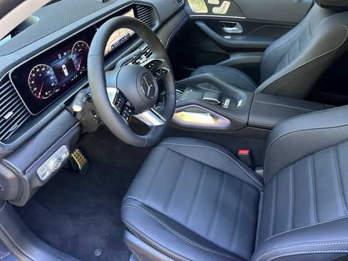 New 2026 Mercedes-Benz GLS 450 4MATIC image 10