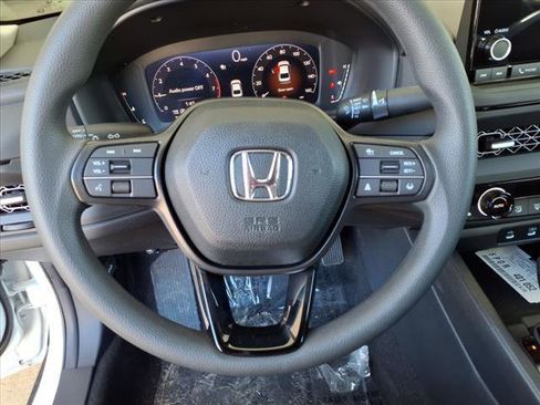 New 2025 Honda Accord SE image 10