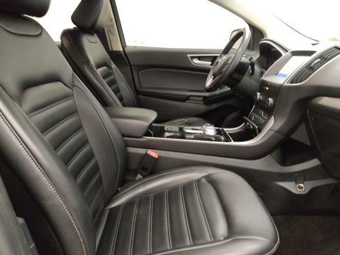 Used 2020 Ford Edge SEL FWD image 22