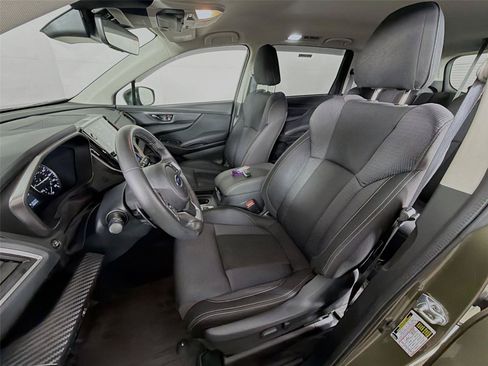Used 2024 Subaru Ascent Premium w/ Convenience Package AWD/4WD image 2