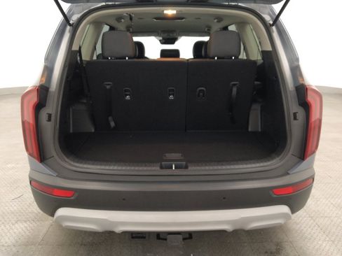 Used 2021 Kia Telluride LX image 29
