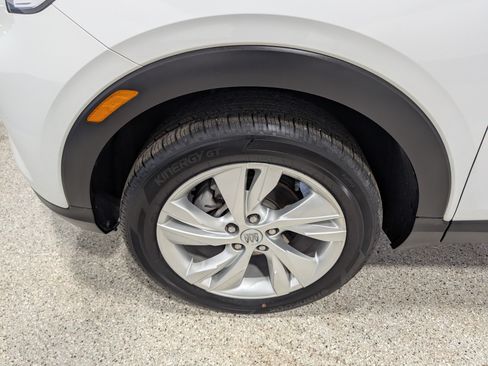 Used 2020 Buick Enclave Avenir w/ Avenir Technology Package AWD/4WD image 9