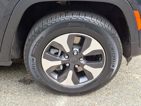 Certified 2023 Jeep Grand Cherokee 4WD 4xe image 9