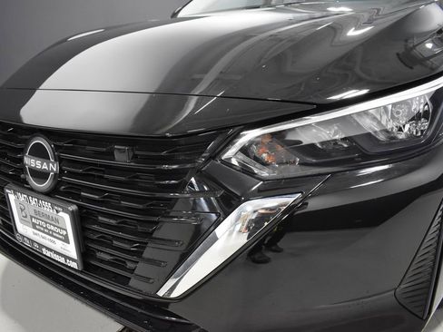 Certified 2025 Nissan Sentra S FWD image 11