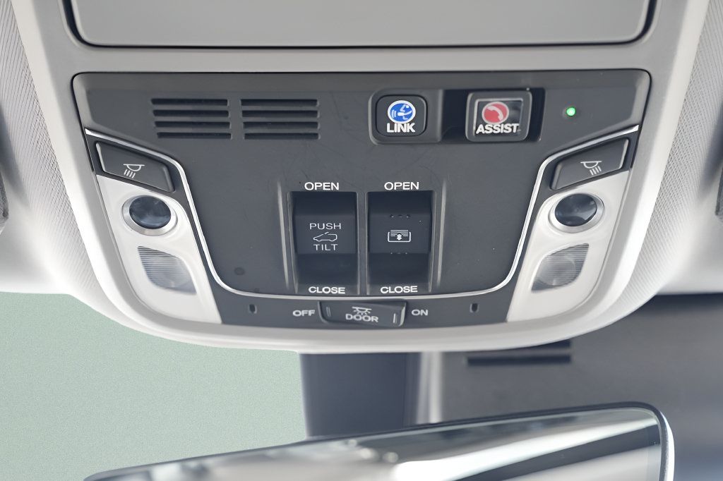Used 2022 Honda Pilot Elite image 23