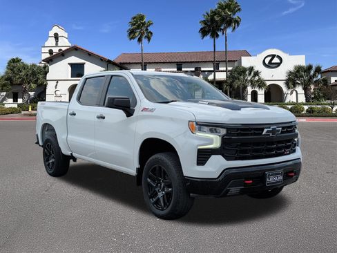 Used 2023 Chevrolet Silverado 1500 LT Trail Boss AWD/4WD image 1