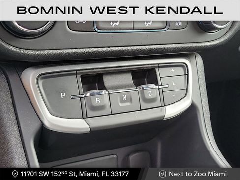 Used 2024 GMC Terrain SLE image 21