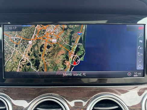 Used 2018 Mercedes-Benz E 300 image 21