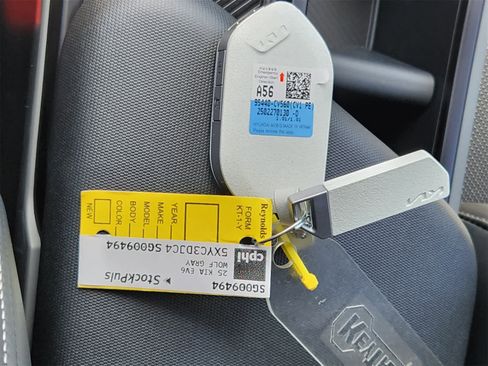 New 2025 Kia EV6 Light w/ Light LR Technology Package image 30