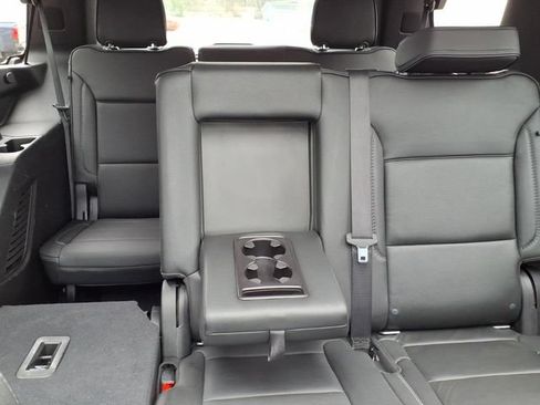 Used 2021 GMC Yukon Denali w/ Denali Ultimate Package AWD/4WD image 7