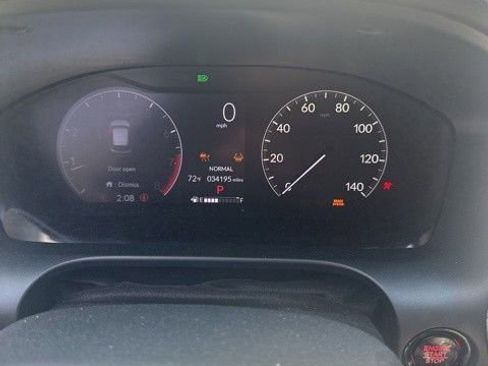 Used 2024 Honda HR-V EX-L image 4