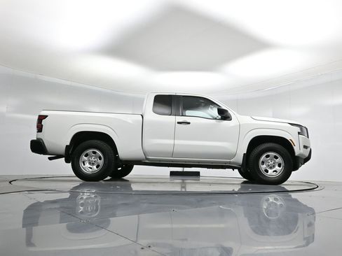 Used 2022 Nissan Frontier S w/ Technology Package image 42