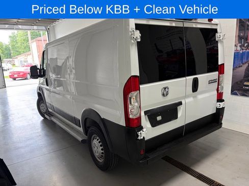 Used 2025 RAM ProMaster 2500 w/ U-Haul Equipment Group FWD image 5