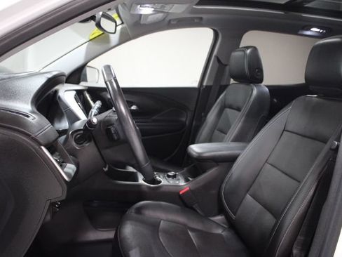 Used 2022 GMC Terrain SLT w/ Tech Package AWD/4WD image 19