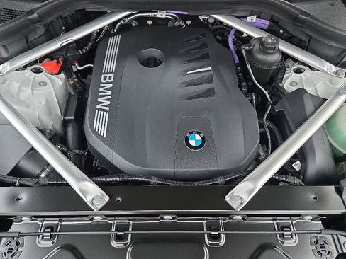 New 2026 BMW X5 xDrive40i w/ M Sport Package image 11