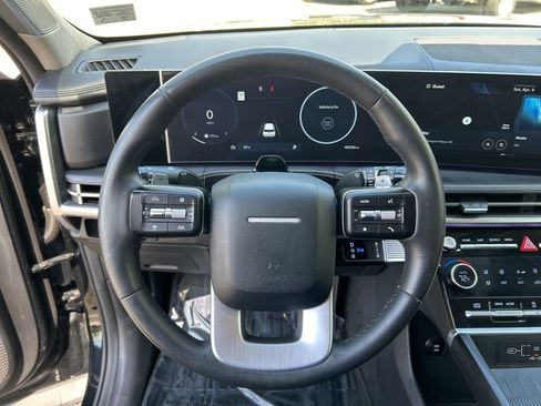 Used 2024 Hyundai Santa Fe Limited image 20