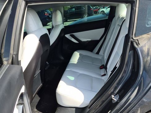 Used 2019 Tesla Model 3 Long Range image 6