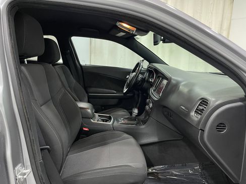 Used 2016 Dodge Charger R/T w/ Navigation & Travel Group RWD image 31