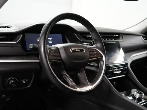 Used 2021 Jeep Grand Cherokee L Limited AWD/4WD image 13