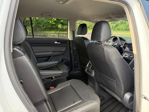 Used 2023 Volkswagen Atlas SE AWD/4WD image 13
