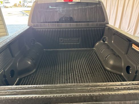 Used 2020 Ford Ranger XLT w/ Equipment Group 301A Mid image 12