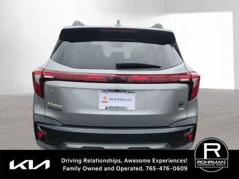 Used 2025 Kia Seltos X-Line AWD/4WD image 5