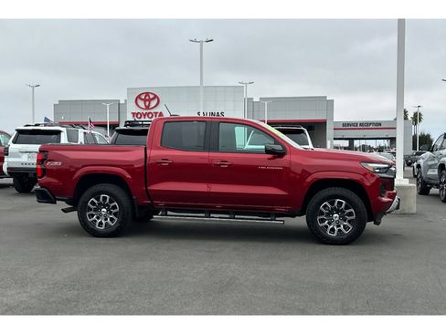 Used 2025 Chevrolet Colorado Z71 AWD/4WD image 3