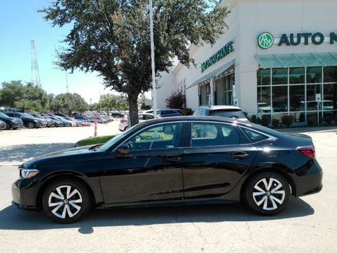Used 2025 Honda Civic LX image 10