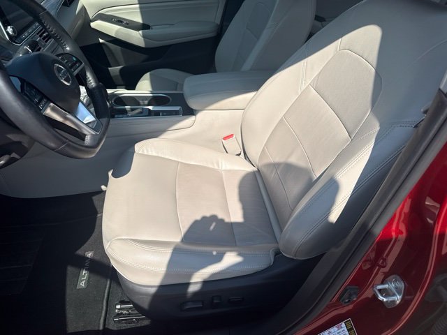 Used 2019 Nissan Altima 2.5 Platinum AWD/4WD image 9